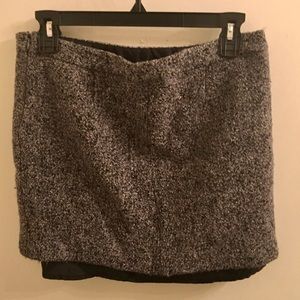 Gap tweed mini skirt Size 6.